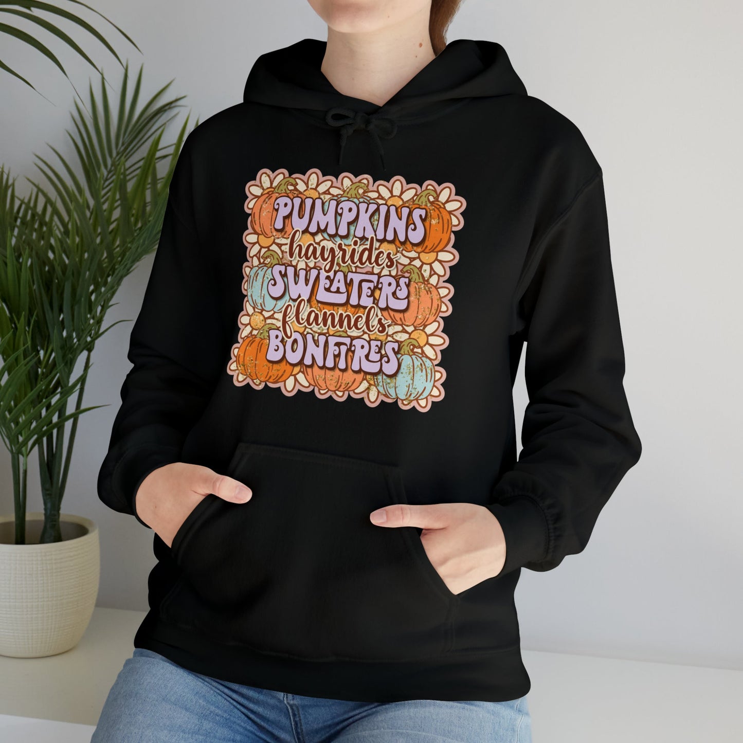 Daisy Pumpkin Hay Heavy Blend™ Hooded Sweatshirt